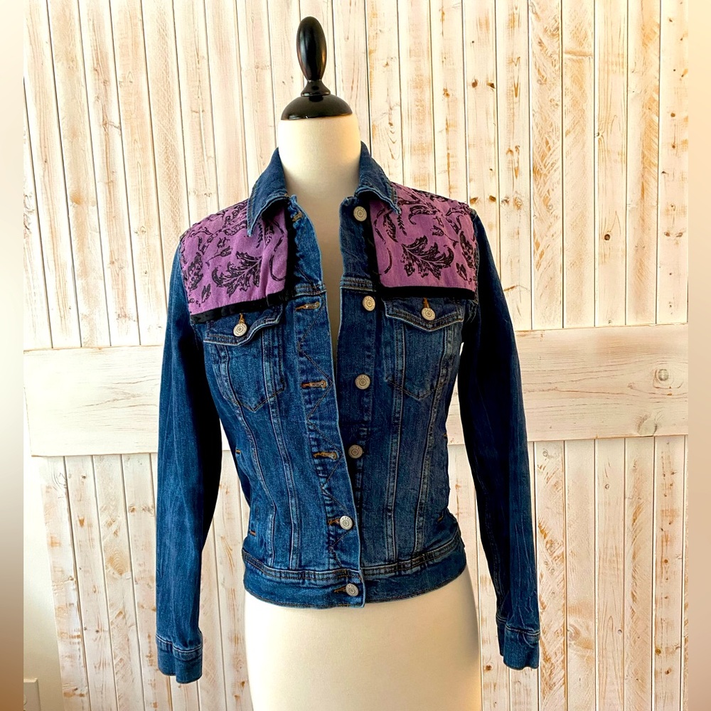 Denim jacket from Old Navy size S